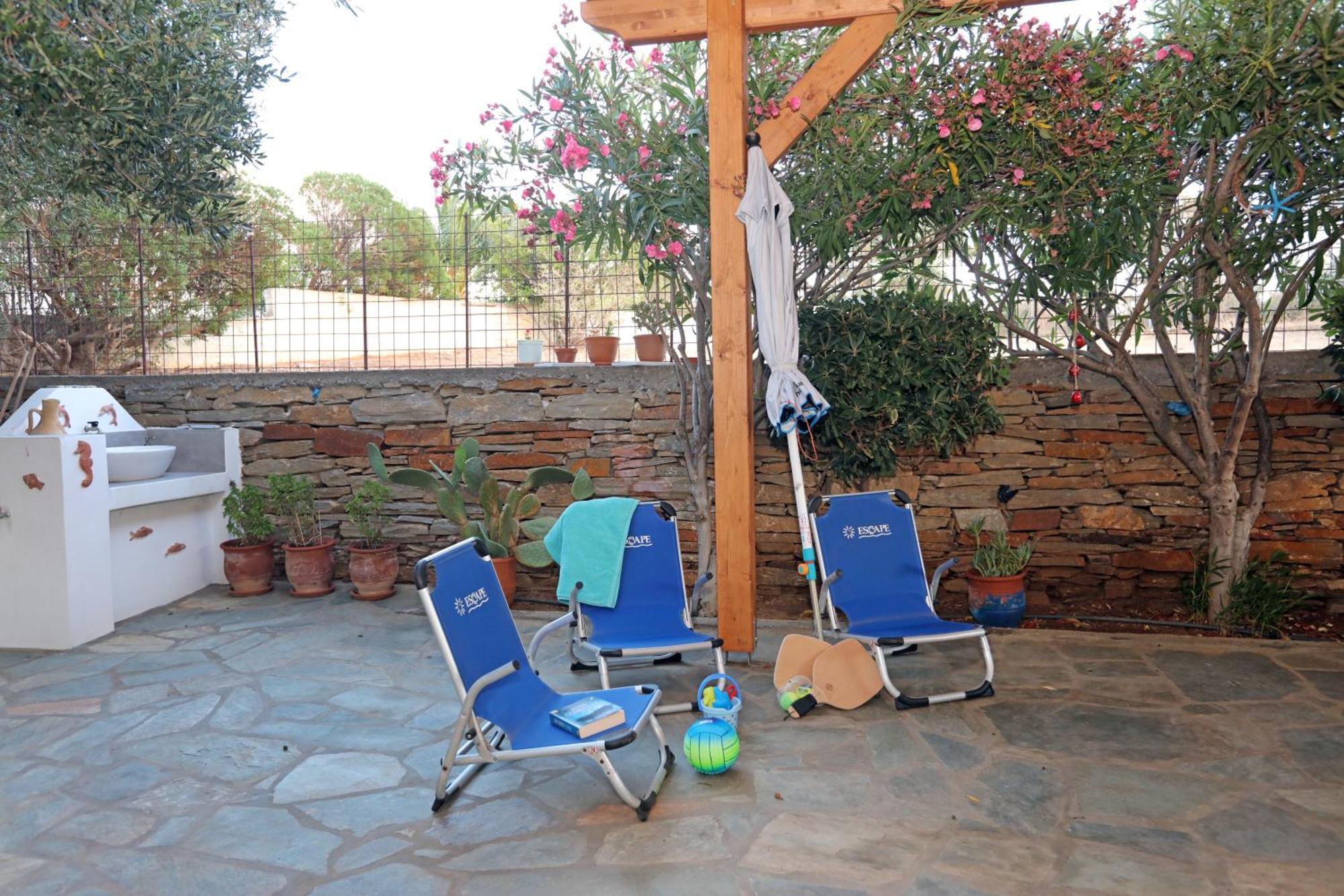 Ruby'S Summer House With Spacious Garden And Free Parking Gavrio Eksteriør bilde